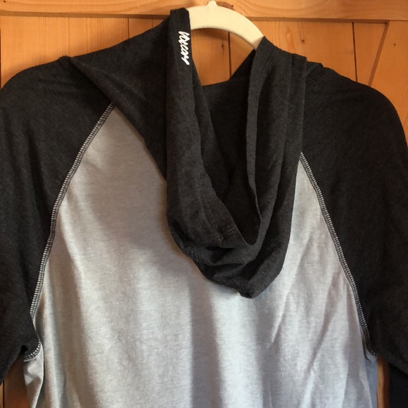 T-shirt hoodie - Picture 4 of 5